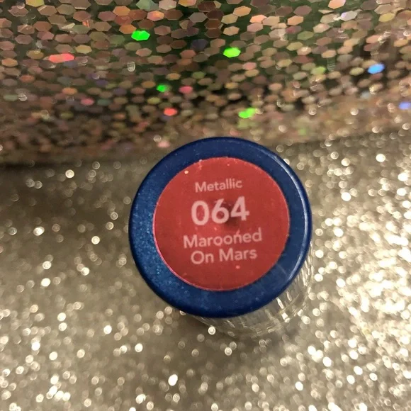 REVLON Metallic Lipstick Marooned On Mars 064 - Picture 3 of 3